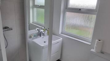Kamar, 1 kamar tidur, Boleh Merokok, patio | Kamar mandi