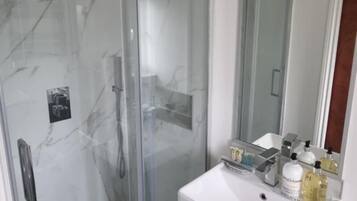 Kamar, 1 kamar tidur, Boleh Merokok, patio | Kamar mandi