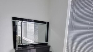 Zimmer, 1 Schlafzimmer, Raucher, Terrasse | Wohnbereich