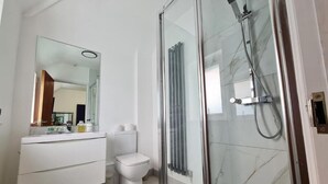 Room, 1 Bedroom, Smoking, Patio | Bathroom - Room-stylish Suites With Kitchenette 5 (St Albans)