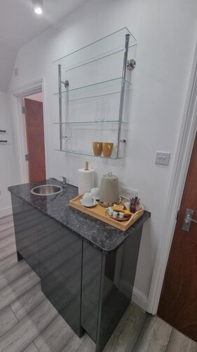Room-stylish Suites With Kitchenette 5