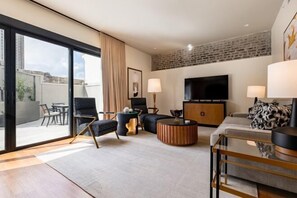 Room - 3BR Lavish Penthouse + Canal St Private Patio The Mayfair (New Orleans)