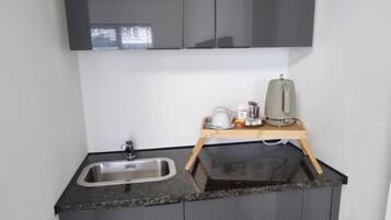 Room, 1 Bedroom, Smoking, Patio | Interior