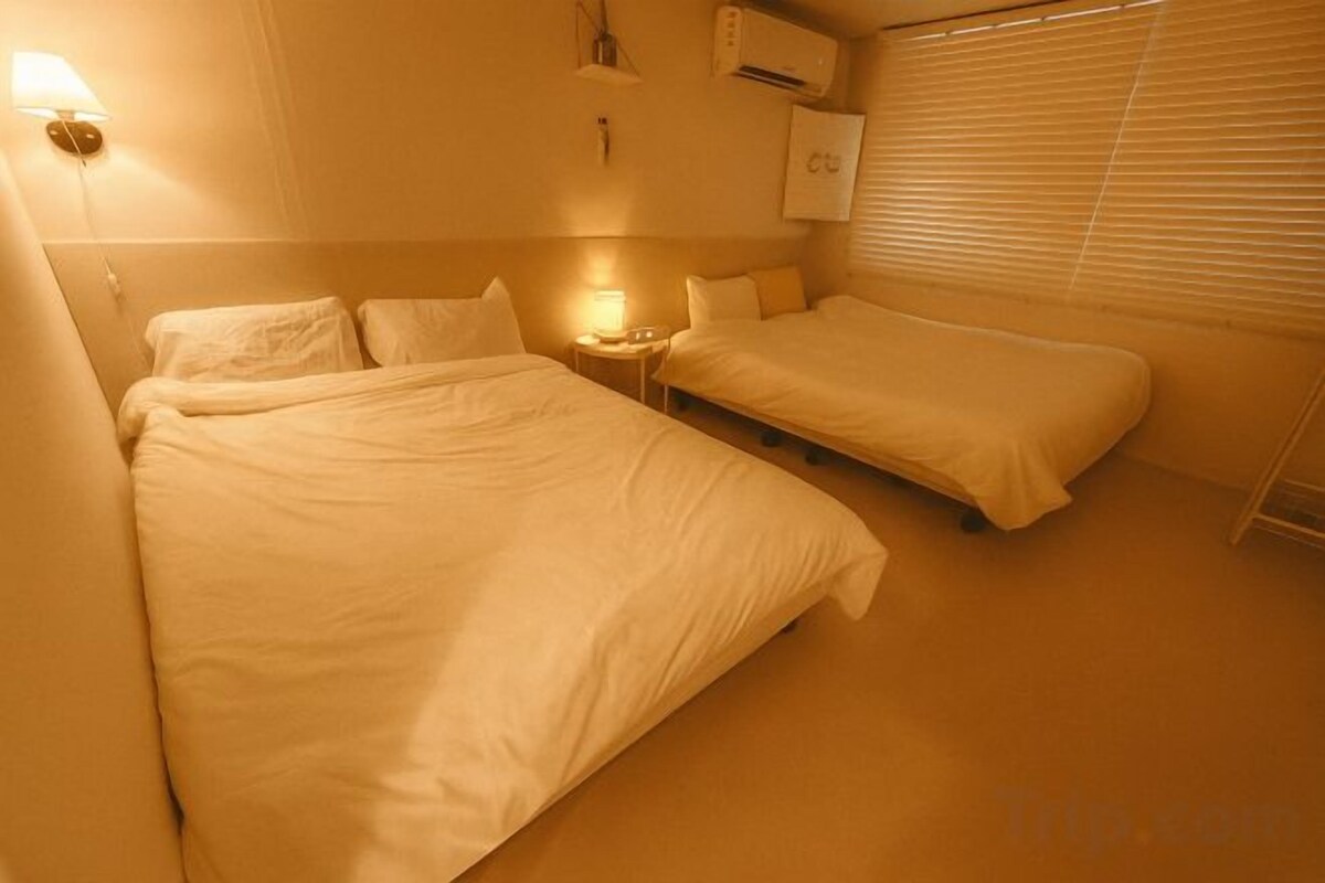 Down comforters, bed sheets
