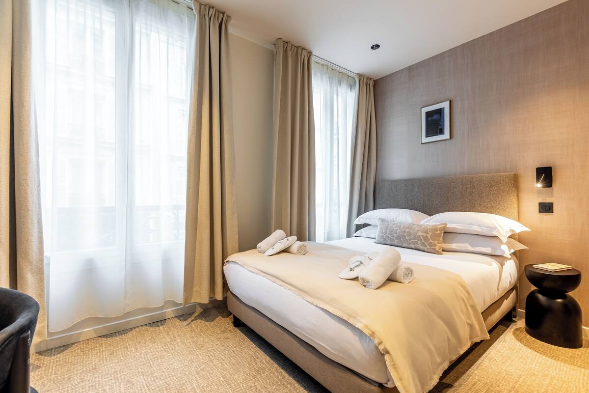 In-room safe, free WiFi