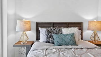 2 間睡房、熨斗/熨衫板、Wi-Fi、床單