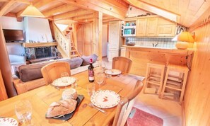 Dining - Apartment in Meribel by Morel Chairlift (Les Allues)