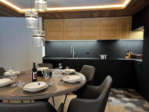 Dining - Brand new with spa : comfortable 4 room apartment for 6-7 people on the lower floor in front of the (Grimentz)
