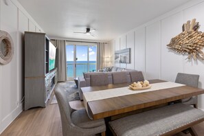 Dining - Calypso 1104E  Renovated Gulf-Front Escape (Panama City Beach)
