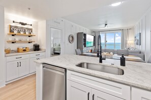 Interior - Calypso 1104E  Renovated Gulf-Front Escape (Panama City Beach)