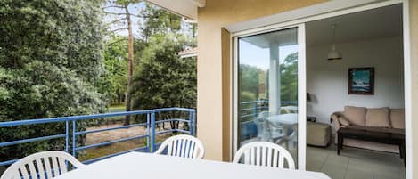 Apartment | Speisen im Freien