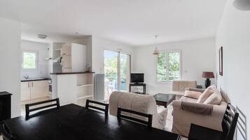 Apartment | Living area