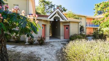 Apartment | Exterior