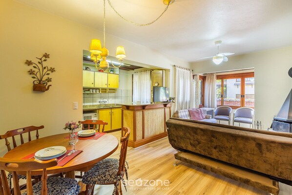 Basic Apartment | Interior