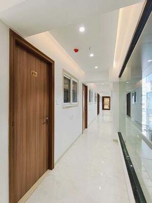 Deluxe Room | Free WiFi, bed sheets - MURLI HOTEL LUXURY ROOMS (Surat)