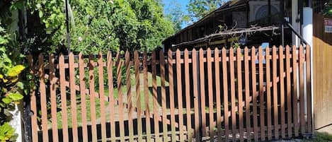 House, 2 Bedrooms, Smoking, Balcony | Property grounds