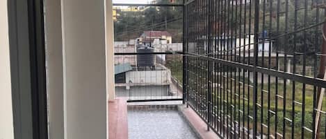 Deluxe Room | Balcony