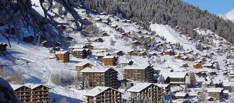 Studio-apartment for 2-3 persons : Living room with 2 sofa-beds and 1 pull-out bed - kitchenette wit