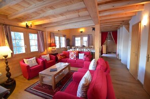 TV, DVD player - Very comfortable chalet for 8 persons : Living room with non usable fireplace - kitchen with dishwas (Grimentz)