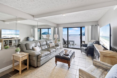 Pirates Cove 104 | Private Beach Access Retreat