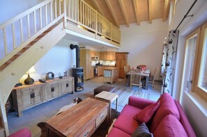 Fernseher, Kamin