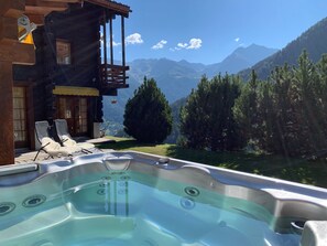 Bain à remous extérieur