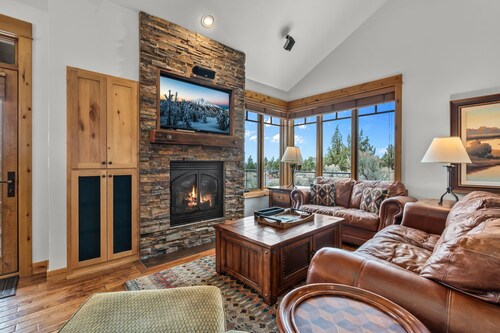 Brasada Ranch Cabin 78| Mtn & Golf Views| Hot Tub
