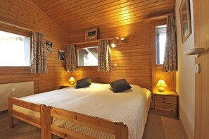 3 bedrooms, Internet - Comfortable 4-room apartment for 6 persons : Living room - kitchen with dishwasher and filter coffee (Grimentz)
