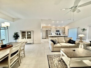 Smart TV, offices - Sea Salt Chalet - 3/3 w/ Golf Cart & Grill in The Village of Citrus Grove (Citrus Grove, The Villages)