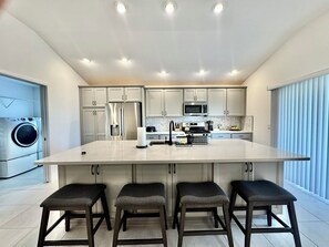 Fridge, microwave, oven, stovetop - Sea Salt Chalet - 3/3 w/ Golf Cart & Grill in The Village of Citrus Grove (Citrus Grove, The Villages)