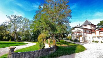 Enceinte de lâhĂ©bergement