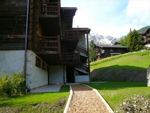 Exterior - Very comfortable 3-room apartment for 6 persons : living room - kitchen with dishwasher and micro-wa (Grimentz)