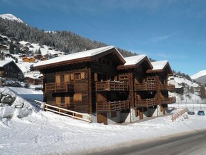 Esterni