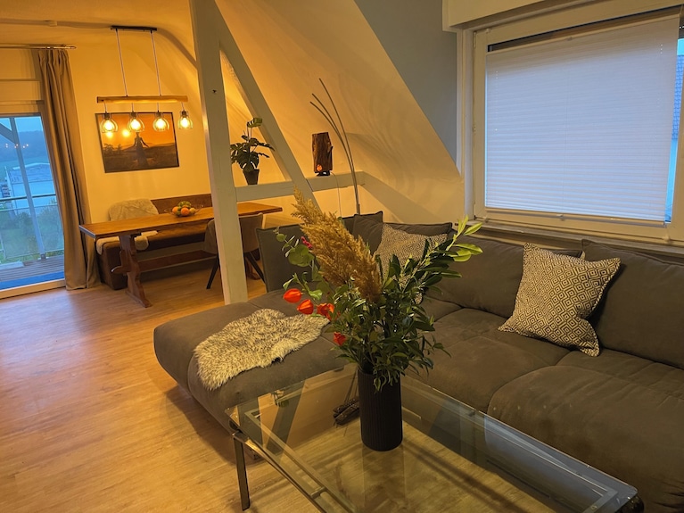 Komfortable Wohnung Mit Balkon Und Gartenblick. - Nidda