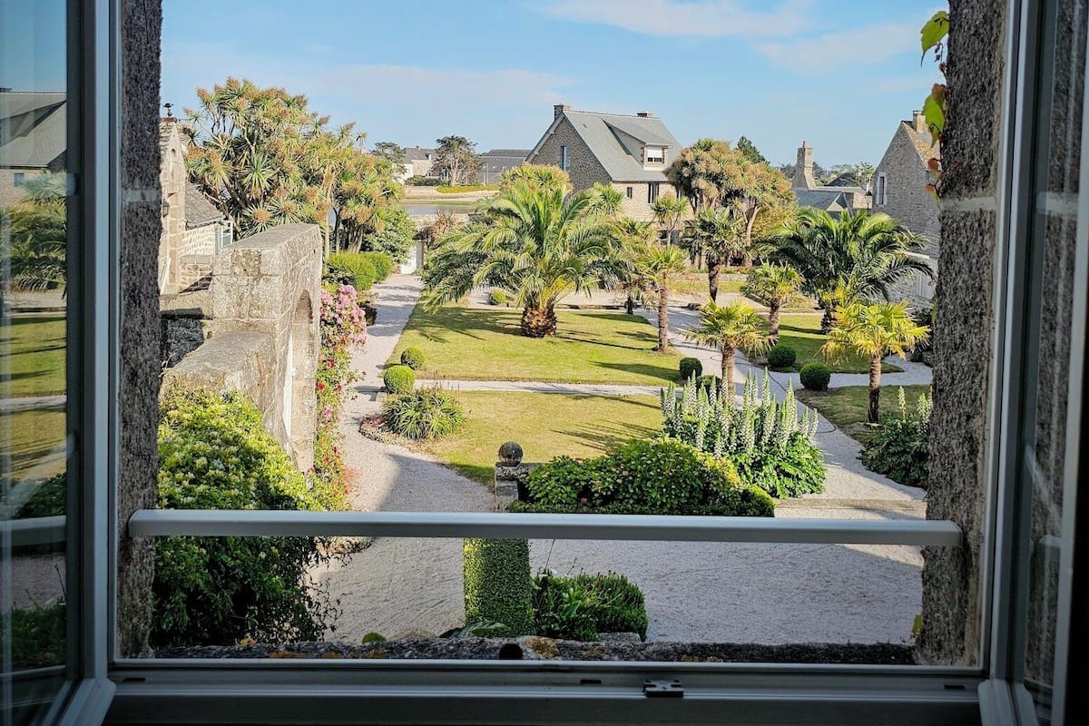 Superior Triple Room, Garden View | Free WiFi