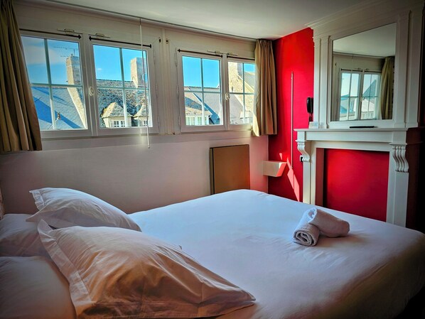 Economy Double Room, City View | Free WiFi - Le Conquérant (Barfleur)