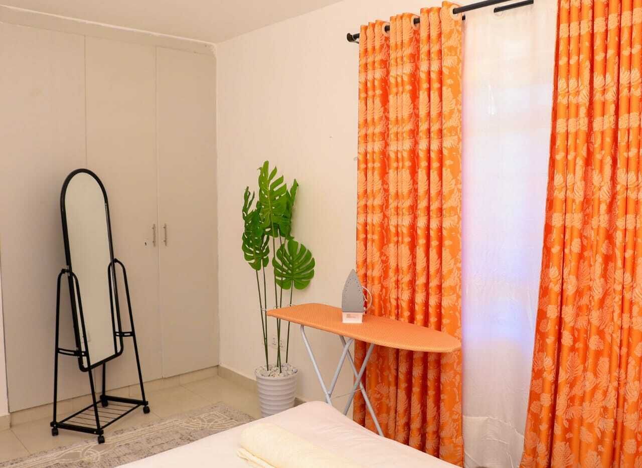 Bügeleisen/Bügelbrett, Internetzugang, Bettwäsche