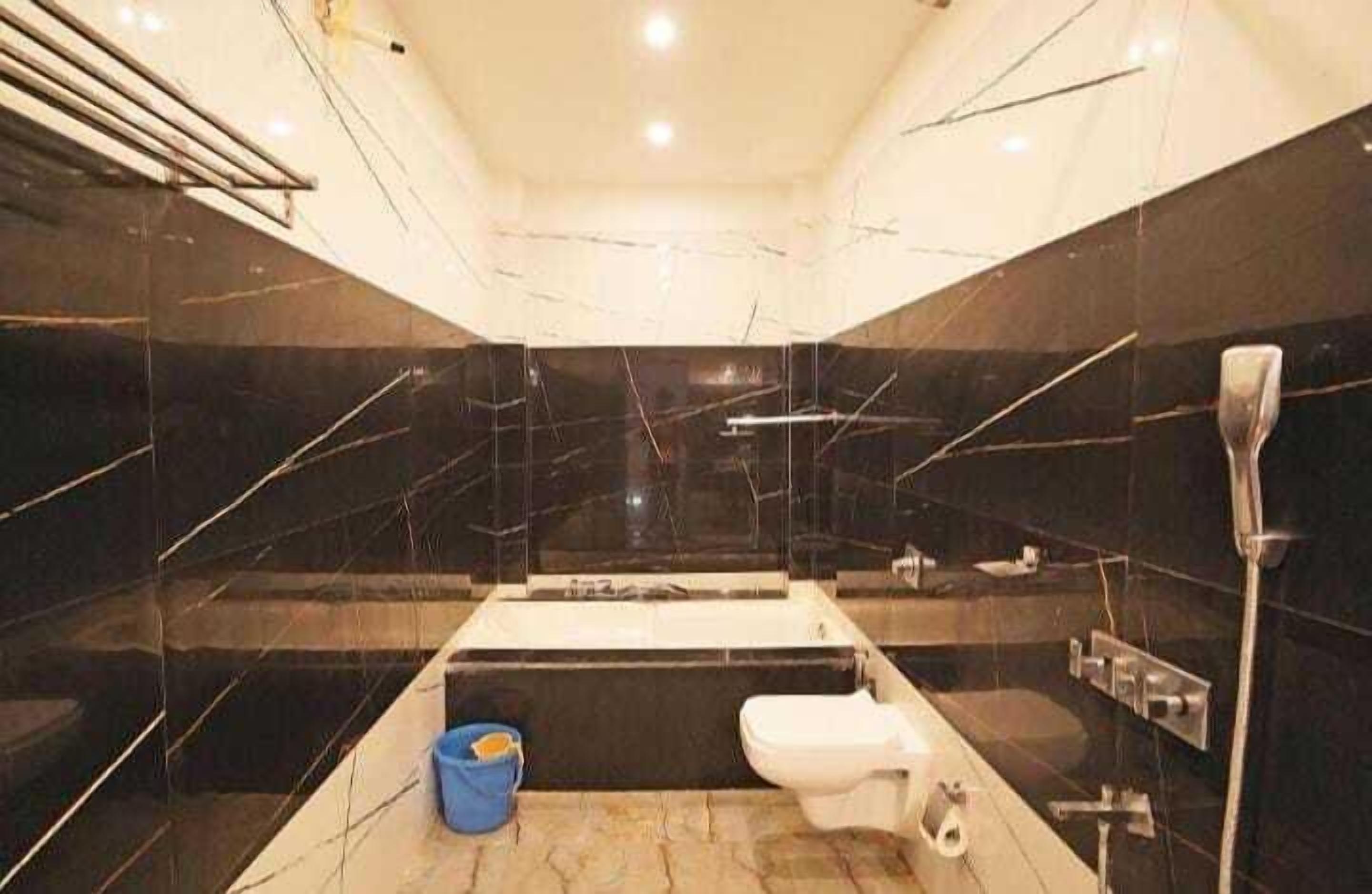 Habitación básica doble, vista al mar | Baño