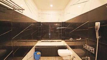 Doppia Basic, vista mare | Bagno