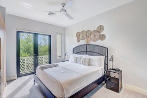 3 habitaciones, tabla de planchar con plancha, wifi y ropa de cama