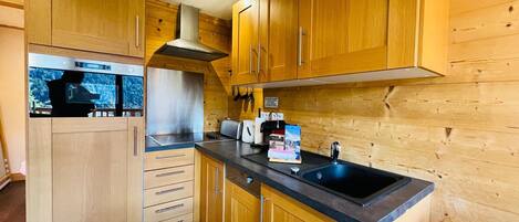 Fridge, microwave, dishwasher