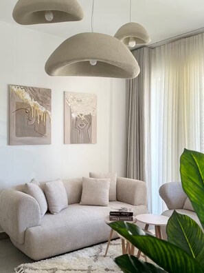 Smart TV - Hotel Apartment at Cairo Madinaty (Cairo Governorate)