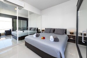 Desk, iron/ironing board, free WiFi, bed sheets - Ixia Breeze 2 Villa, 3 bedroom en-suite, pool (Ialisos)