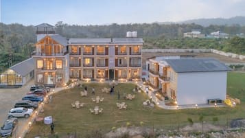 Fachada da propriedade