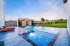 15 piscinas internas