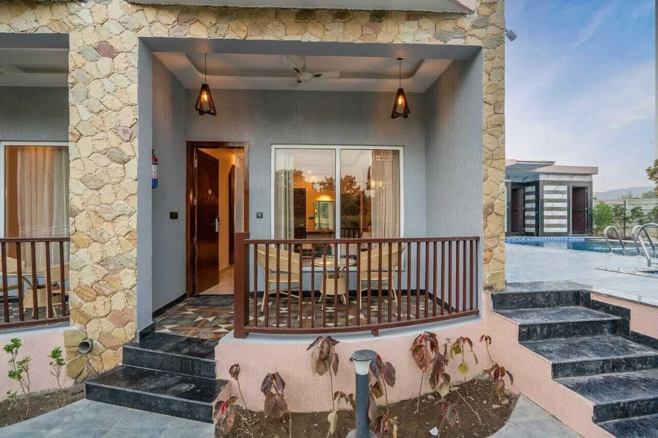 Premium Double Room | Balcony