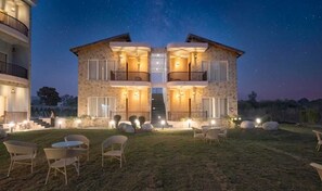 Fachada da propriedade