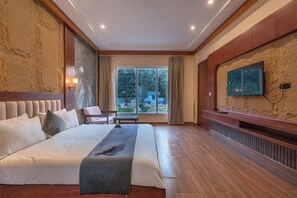 Escrivaninha, espaço de trabalho para notebook, Wi-Fi de cortesia