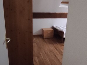3 bedrooms - Duplex for 8 people in Super-Besse with pool (Besse-et-Saint-Anastaise-Super Besse)
