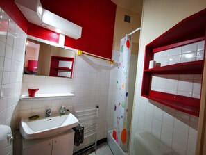 Hair dryer - Studio Coquelicots n°1 with Wi-Fi - La Bourboule (La Bourboule)